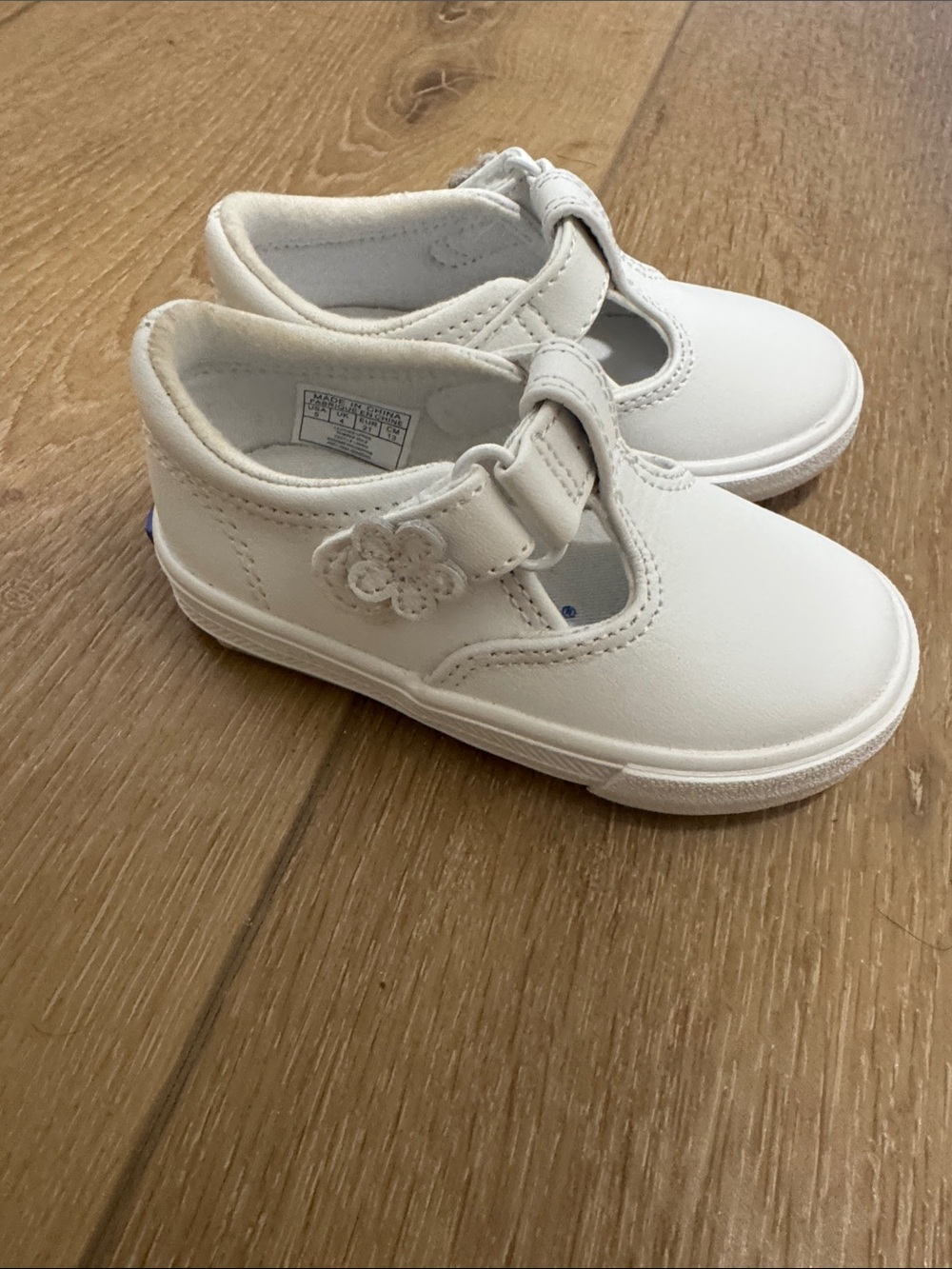 Keds White Girls Mary Jane Shoes with Flower Accent